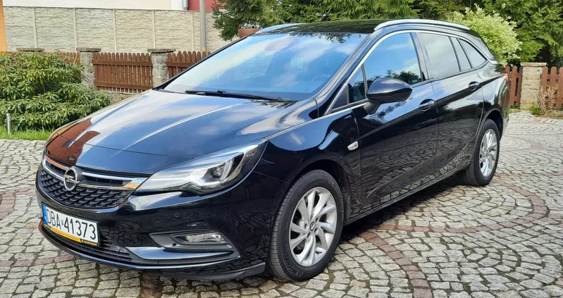 podlaskie Opel Astra cena 42900 przebieg: 114000, rok produkcji 2017 z Kalety